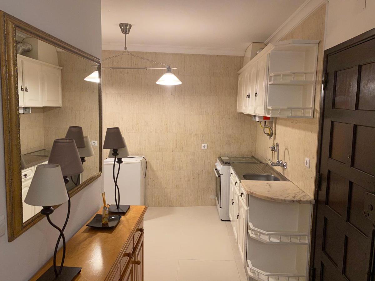 Ferienwohnung Casa Mouzinho De Albuquerque Ourém Exterior foto