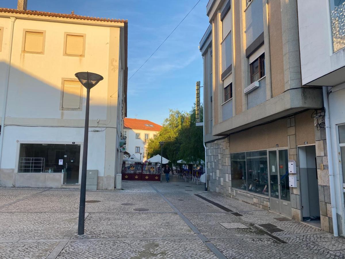 Ferienwohnung Casa Mouzinho De Albuquerque Ourém Exterior foto