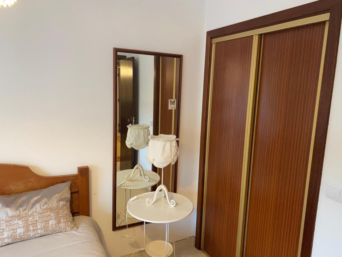 Ferienwohnung Casa Mouzinho De Albuquerque Ourém Exterior foto